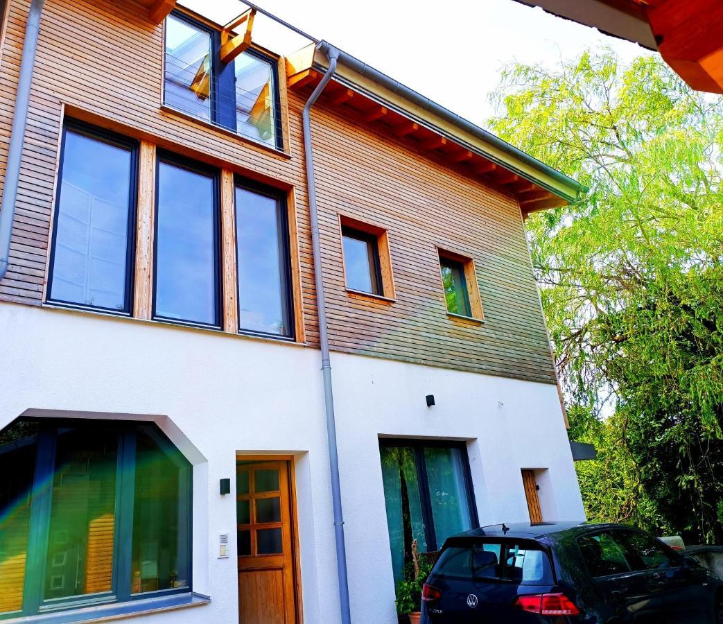 Apartment Unterm Dach Mit Kleinem Seeblick Munsing Luaran gambar